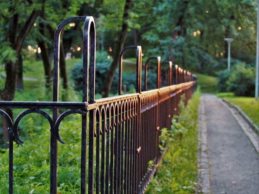 The Aesthetics of Wood and Metal Fence Combos: Design Tips and Tricks