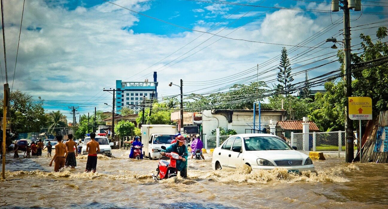 The Guide to Commercial Flood Cleanup: Steps to Take After a Disaster