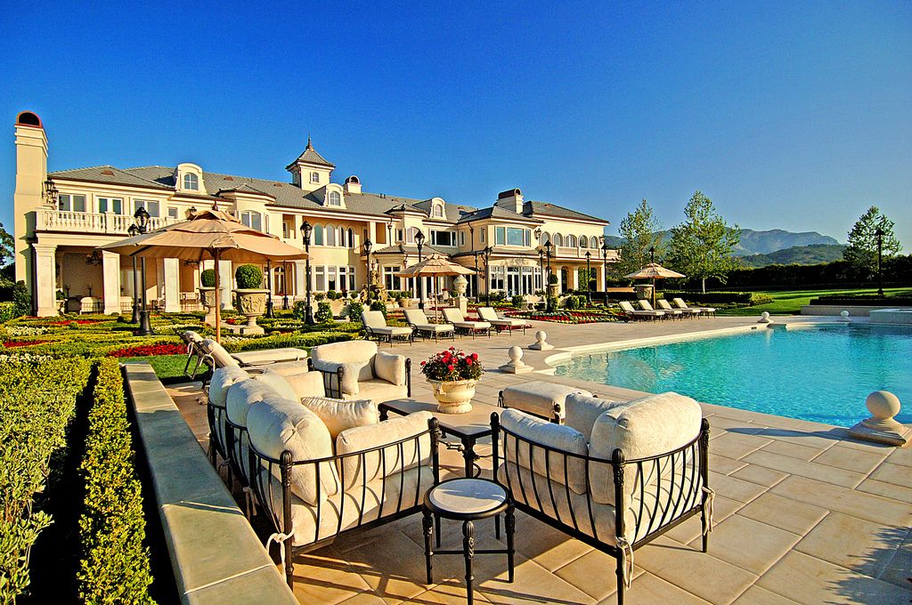 luxury homes in california