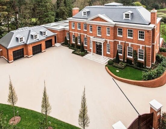 uk mansions