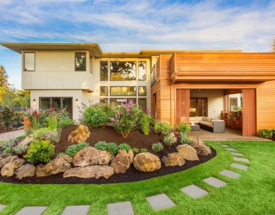 How to Choose Landscape Designers for a Seamless Outdoor Renovation