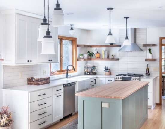 modern farmhouse kitchen