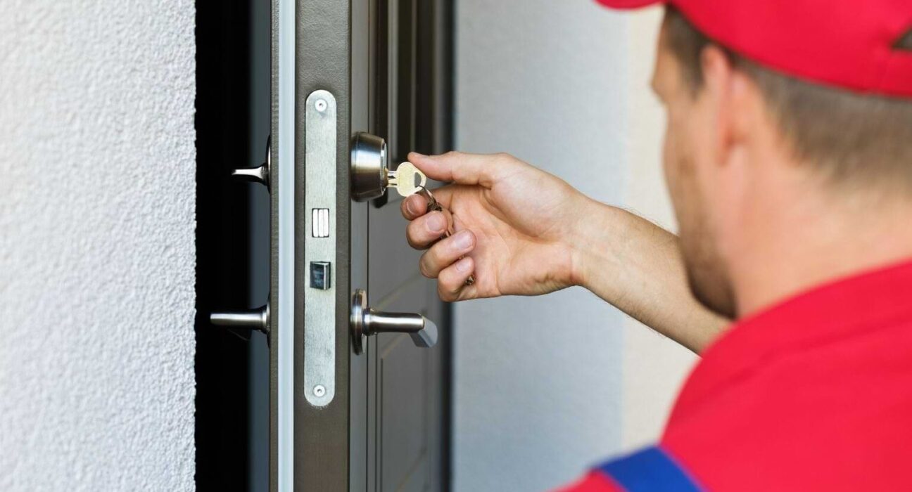 Why should you take locksmith service? A detailed overview of it