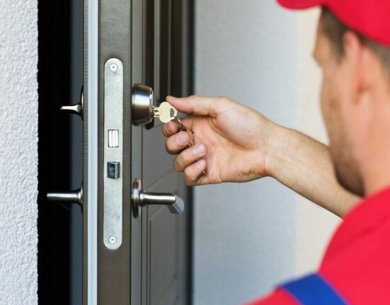 Why should you take locksmith service? A detailed overview of it